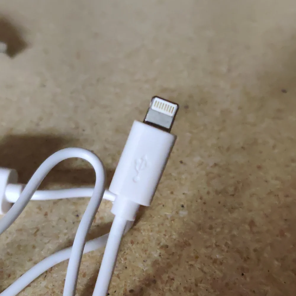 Lightning charging cable 4 inches for iPhone